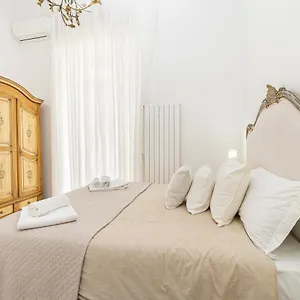  Casa de hóspedes Napulitandream Itália